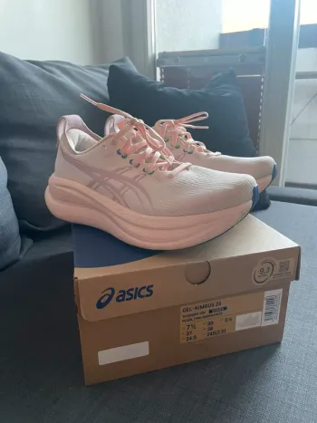 Used Asics Gel-Nimbus 28 bike