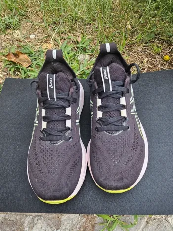 Used Asics Gel Nimbus 26 bike — image 3 of 4