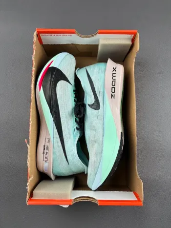 Použité Scarpa Nike ZoomX Streakfly 2 bike — obrázek 6 z 8