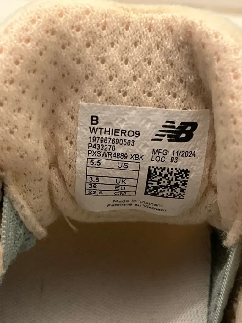 Used New Balance Hierro v9 bike — image 7 of 12