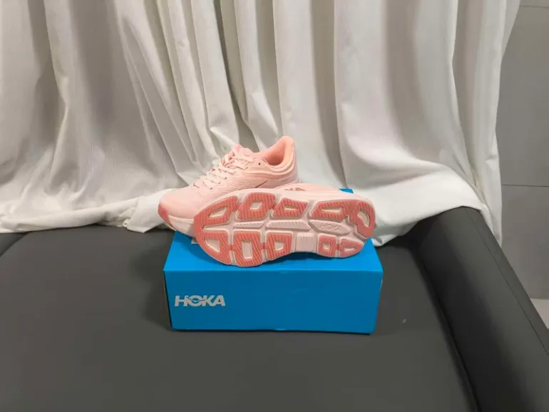 Hoka Running Shoes Size 39 bike d'occasion — image 5 sur 5