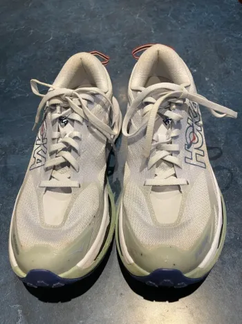Gebrauchtes Hoka Trail Running Shoes bike