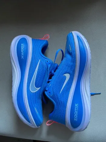 Nike Zoom Vomero bike d'occasion — image 2 sur 15