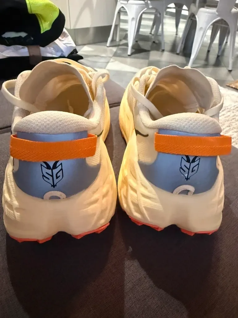 Hoka Speedgoat 7 bike de segunda mano — imagen 4 de 9