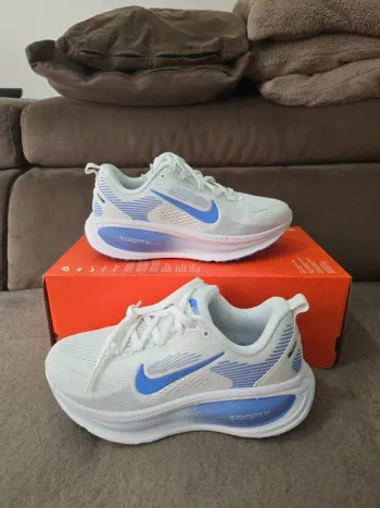 Nike Vomero 18 bike d'occasion — image 4 sur 6