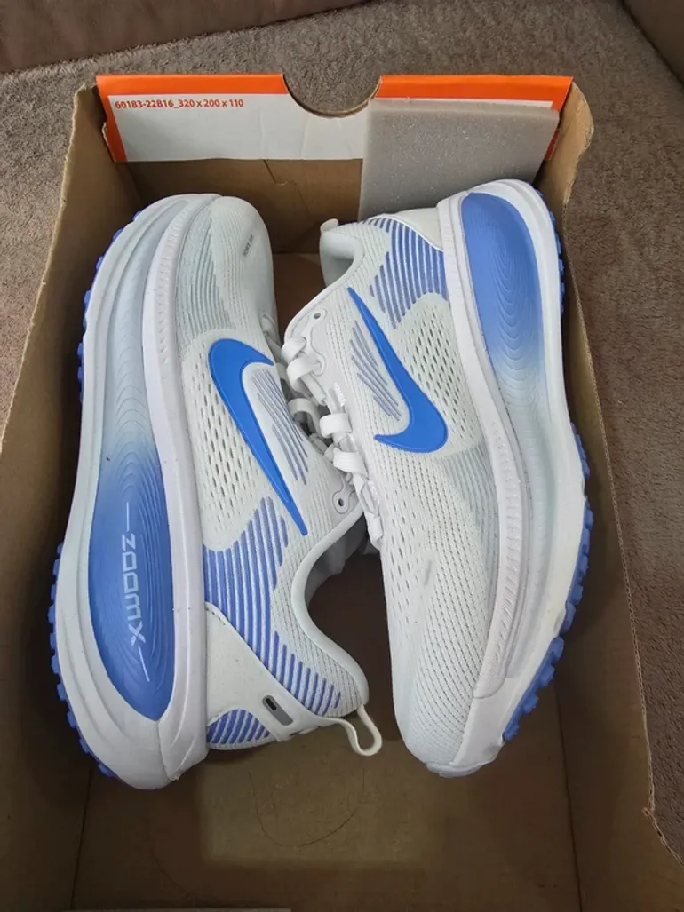 Nike Vomero 18 bike d'occasion — image 1 sur 6