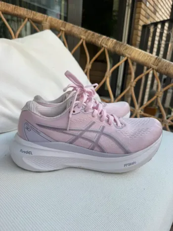 Used Asics Gel-Kayano 30 bike — image 3 of 10