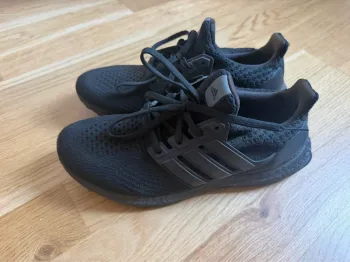 Used Adidas Sportschuhe bike