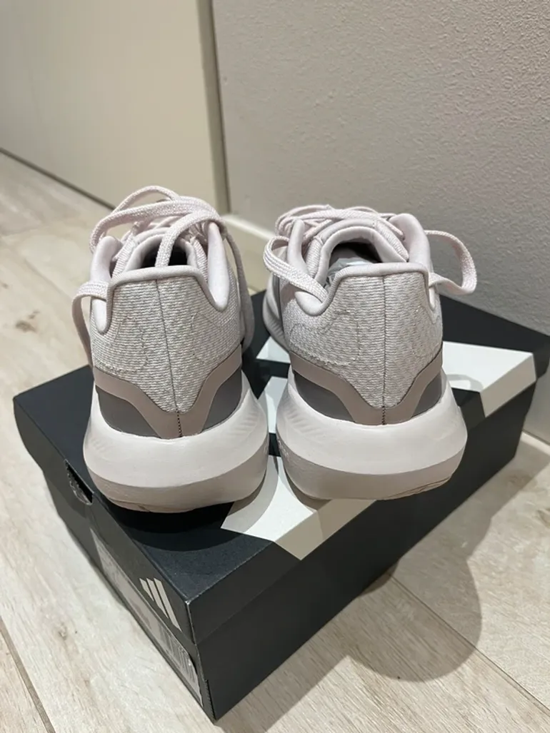 Used Adidas Runfalcon 3.0 W bike — image 4 of 12