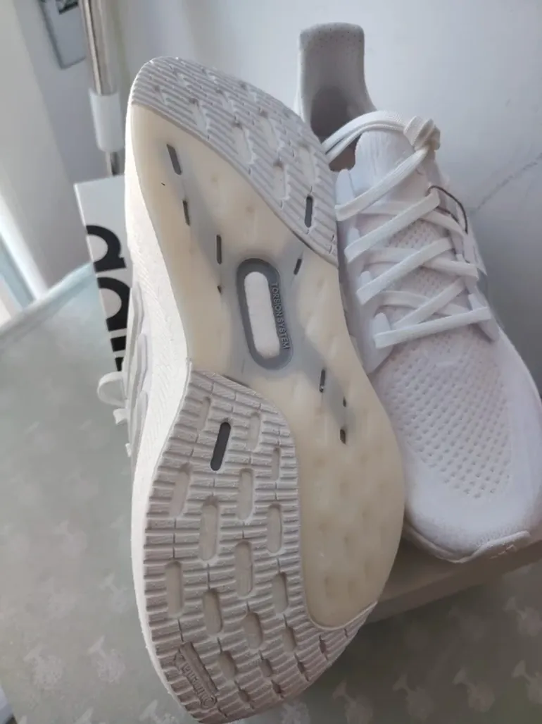 Used Adidas Ultraboost bike — image 11 of 11