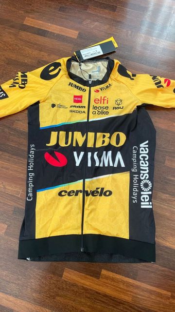Käytetty AGU Team Jumbo Visma 2023 Cycling Clothing