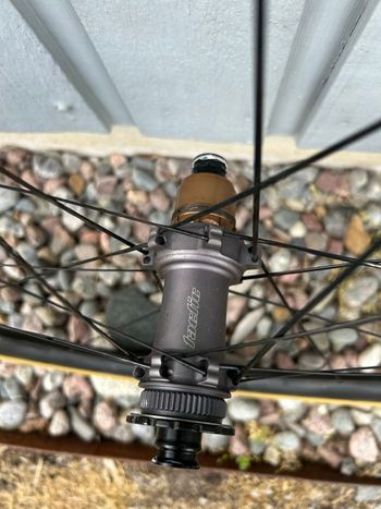 Używany Princeton Carbonworks 1173g Peak 4550 DISC Tactic TR01 Tubular 2021 bike — zdjęcie 6 z 6