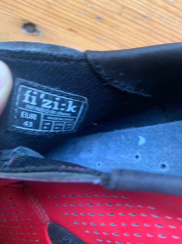 Used Fizik Infinito R1 Gr 43 2021 bike — image 3 of 5