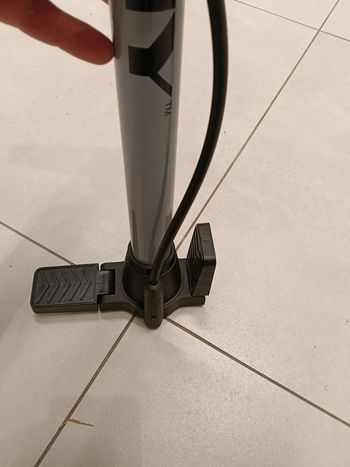 Używany A2B Stationary Floor Pump 2026 bike — zdjęcie 3 z 5