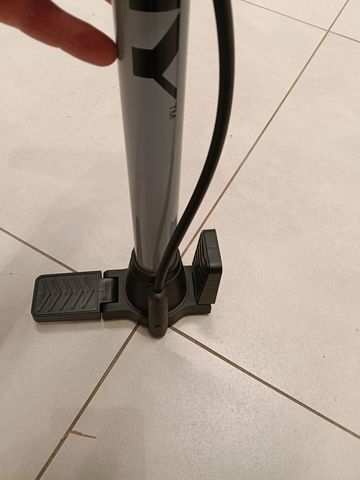 Used A2B Stationary Floor Pump 2026 bike — image 3 of 5