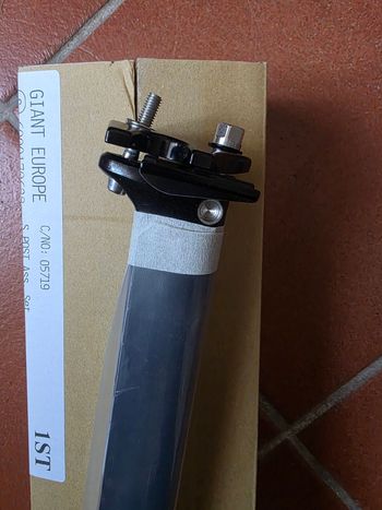 Używany Giant TCR PRO 0 Seatpost 2022 bike — zdjęcie 3 z 8