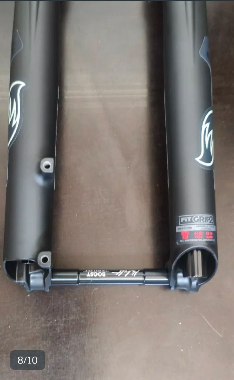 Używany Fox 34 Factory 29 130mm GRIP2 2024 bike — zdjęcie 9 z 10