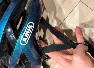 Brugt ABUS Airbreaker Iridescent Helmet bike — billede 11 af 13