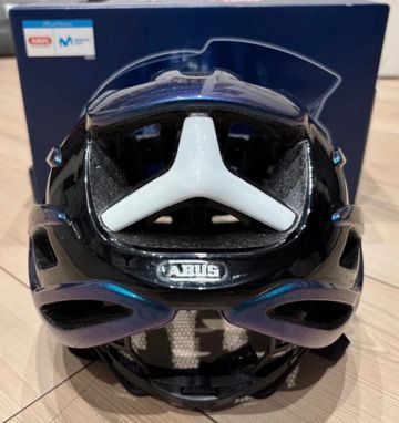 Brugt ABUS Airbreaker Iridescent Helmet bike — billede 3 af 13