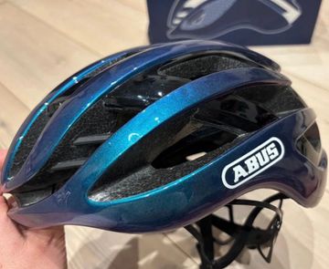 Brugt ABUS Airbreaker Iridescent Helmet bike — billede 5 af 13