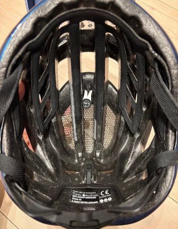 Używany ABUS Airbreaker Iridescent Helmet bike — zdjęcie 12 z 13