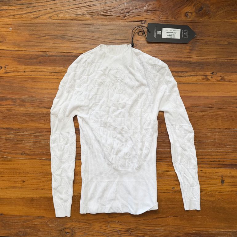 Used Q36.5 Baser Layer 3 long Sleeve White XS// NEW!! 50% OFF!! 2025 bike — image 1 of 2