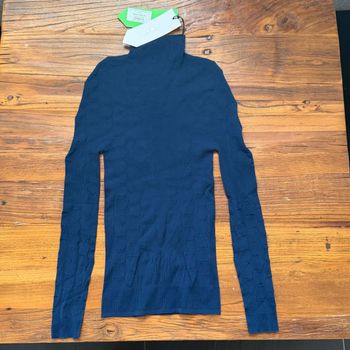 Used Q36.5 Base Layer 4 Long Sleeve Plus Navy XS 2025 bike