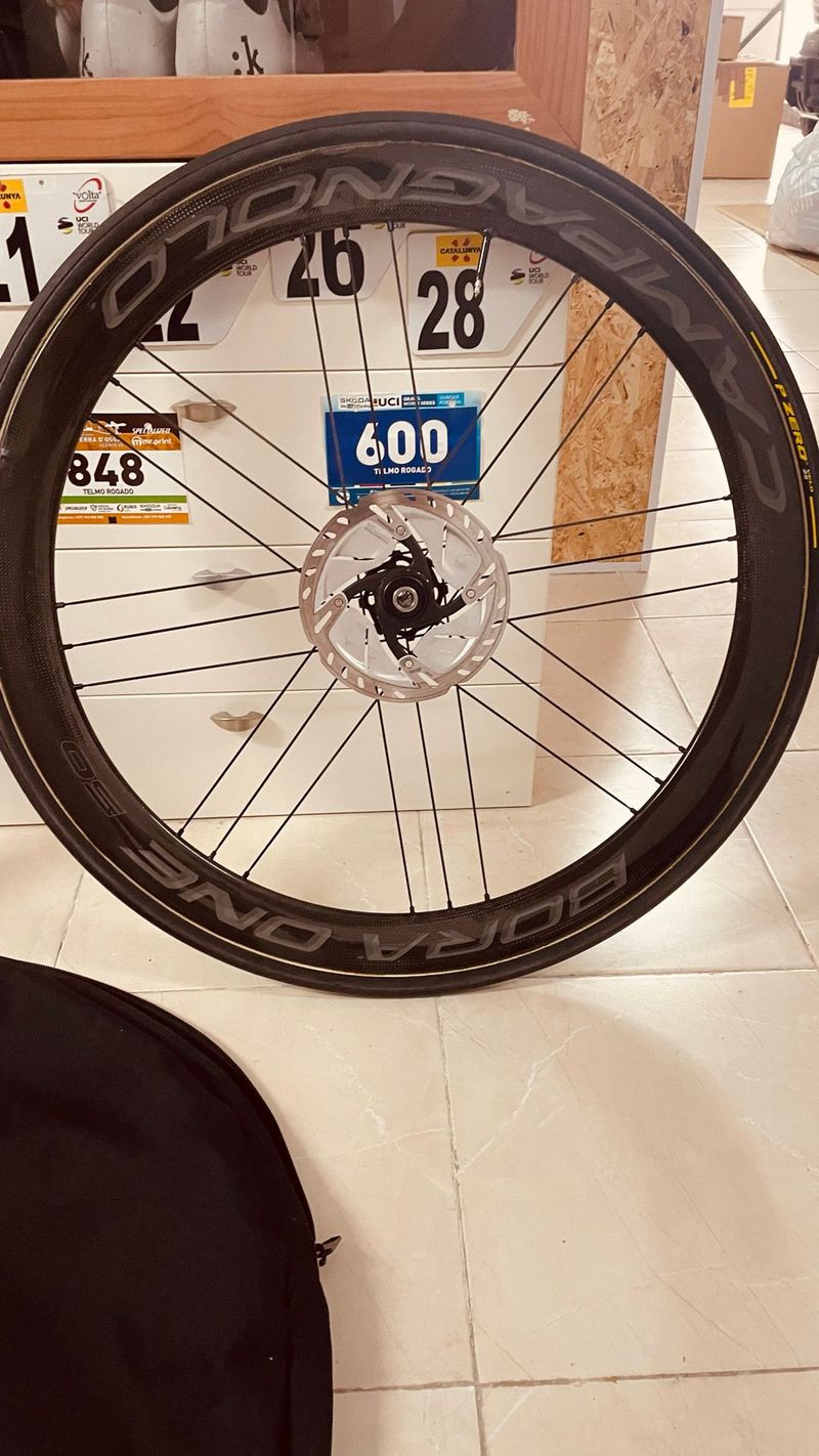 Used Campagnolo bora 50 bike — image 6 of 9
