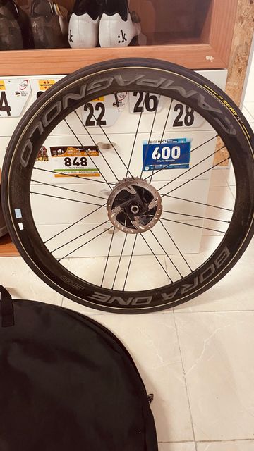 Used Campagnolo bora 50 bike — image 2 of 9