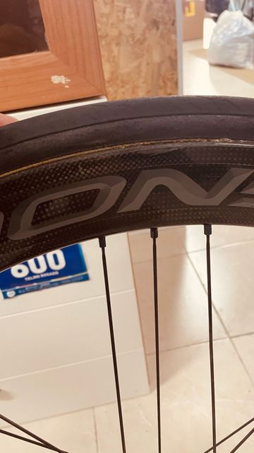 Used Campagnolo bora 50 bike — image 8 of 9