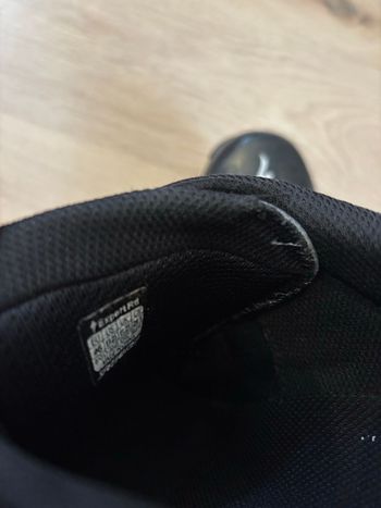 Used Specialized Black edition bike — image 4 of 6