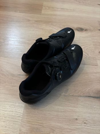 Used Specialized Black edition bike — image 2 of 6