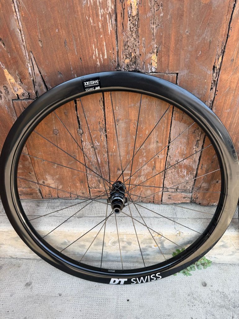 Używany Dt Swiss GRC 1400 dicut 2022 bike — zdjęcie 13 z 19