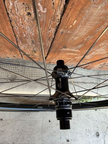 Używany Dt Swiss GRC 1400 dicut 2022 bike — zdjęcie 10 z 19