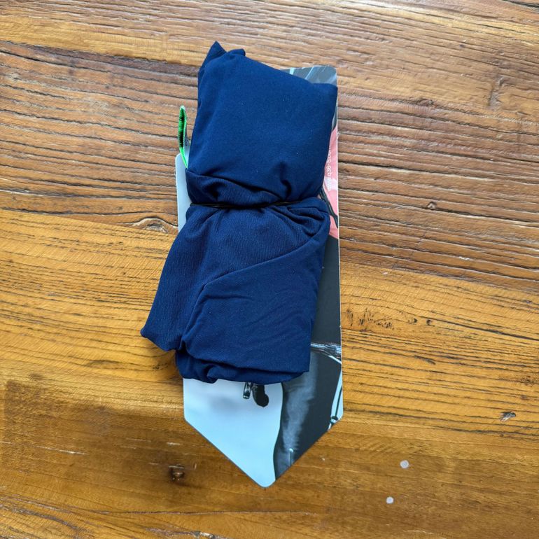 Used Q36.5, WoolF Arm Warmer Navy Blue M-L// NEW!! 50% OFF!! 2025 bike — image 1 of 2