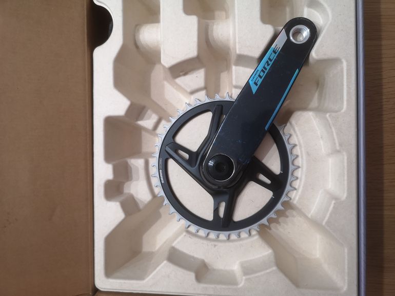 Używany Sram Force Mono-plateau 42T 165mm bike — zdjęcie 1 z 2