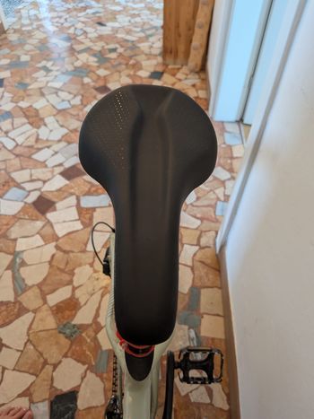 Używany Specialized Bridge Sport 143 mm Saddle 2026 bike