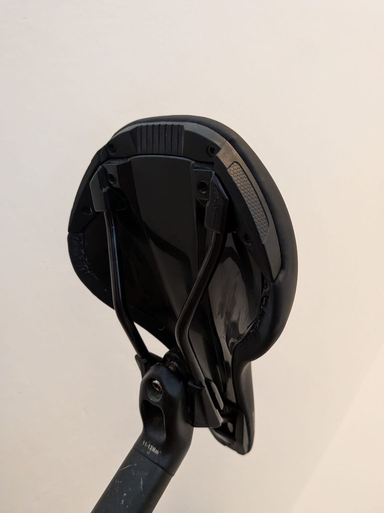 Używany Specialized Bridge Sport 143 mm Saddle 2026 bike — zdjęcie 4 z 7