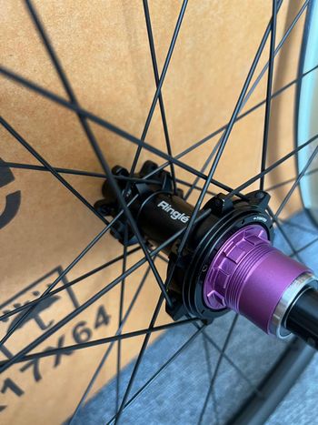 Używany Sunringle Duroc Pro 30 XD+MS 29” Boost 1760g bike — zdjęcie 2 z 6