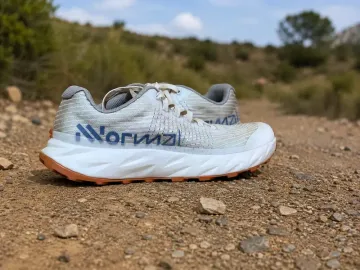 NNormal Kjerag 01 Unisex 24.5cm 2026 Running Shoes de segunda mano