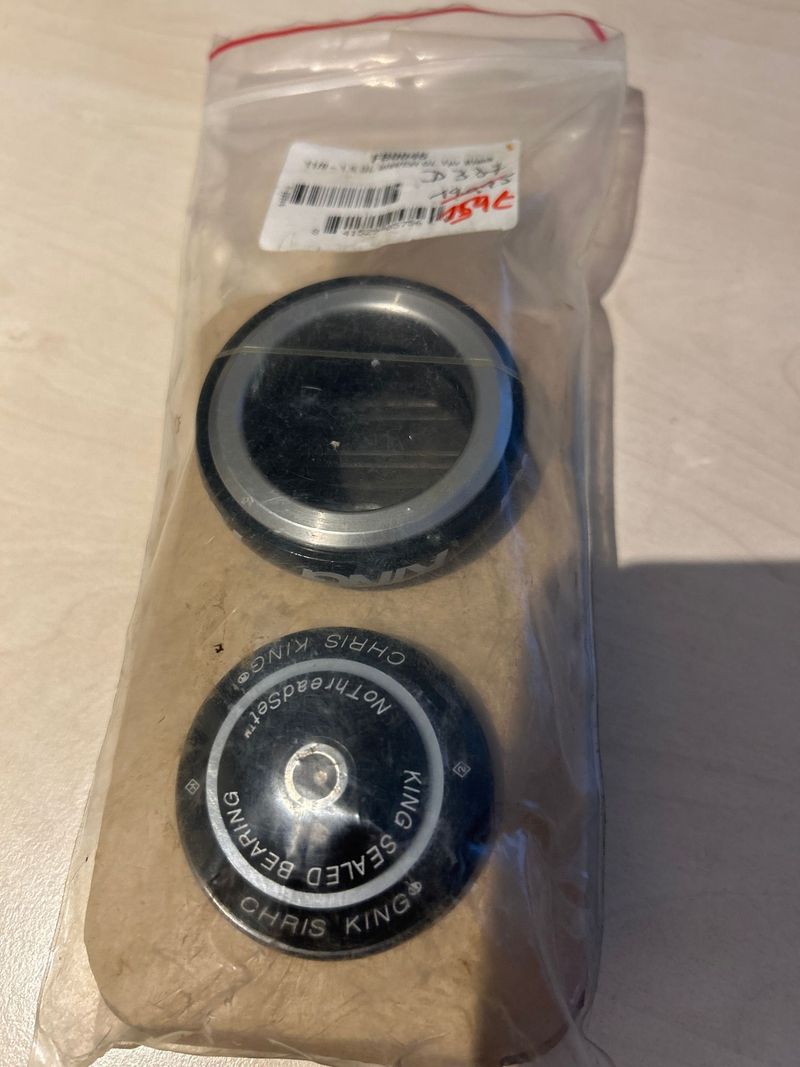 Used Chris King 11/8-1.5 GL Headset bike — image 8 of 8