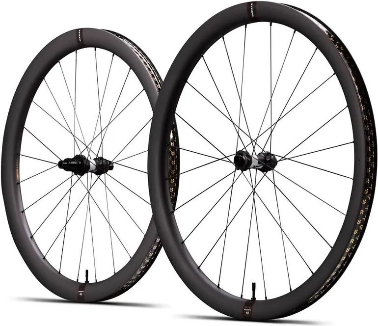 Używany Reverse Components 40/44 Wheels bike — zdjęcie 1 z 2
