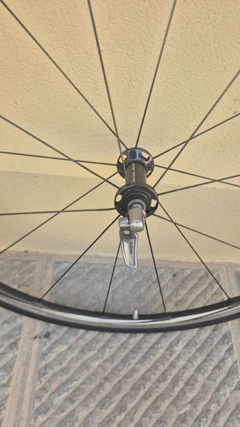 Używany Shimano Dura-Ace C24 Wheelset 2017 bike — zdjęcie 4 z 7