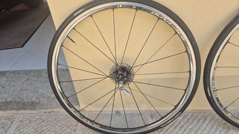 Używany Shimano Dura-Ace C24 Wheelset 2017 bike — zdjęcie 6 z 7