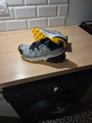 Gebrauchtes Salomon Speedcross GTX bike