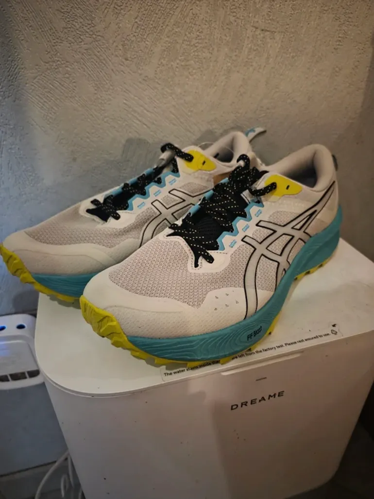 Asics Running Shoes bike d'occasion — image 1 sur 4
