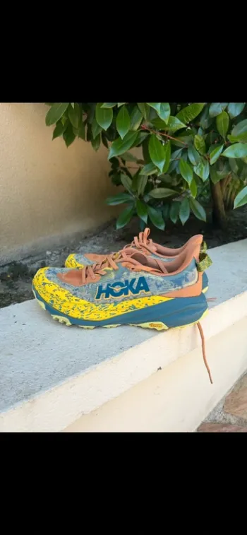 Used Hoka Speedgoat bike