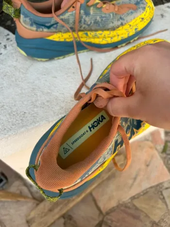 Used Hoka Speedgoat bike — image 5 of 6