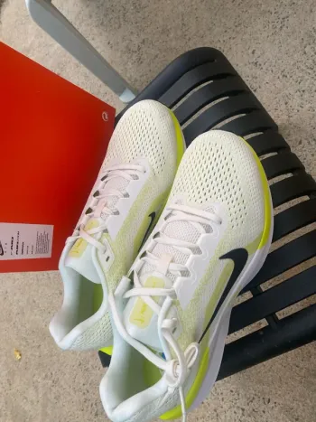 Nike Air Winflo 11 bike d'occasion — image 2 sur 8