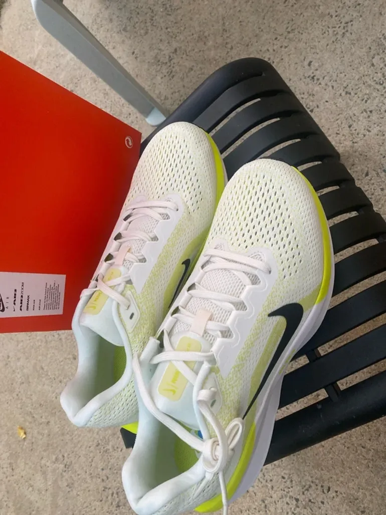 Nike Air Winflo 11 bike d'occasion — image 2 sur 8